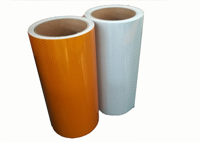 ペットPMMA PCの高輝度等級の反射に広がることの白く黄色い反射印のビニールのフィルム